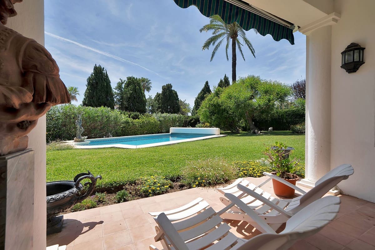 4 quarto Moradia para venda em El Paraiso com piscina garagem - 1 750 000 € (Ref: 10157507)