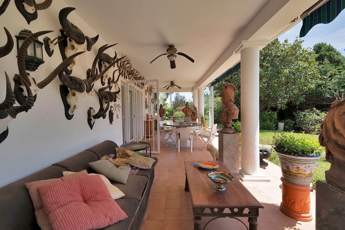 4 quarto Moradia para venda em El Paraiso com piscina garagem - 1 750 000 € (Ref: 10157507)
