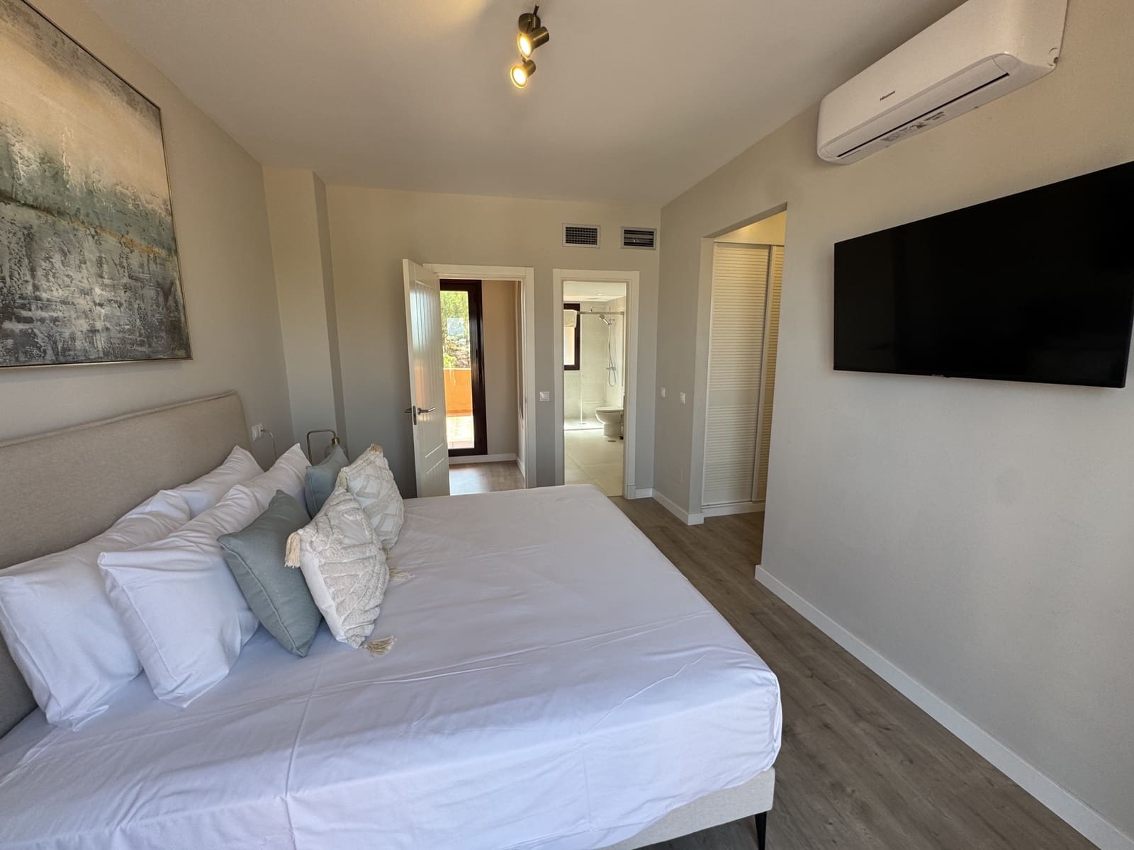 3 soverom Penthouse til salgs i El Paraiso med svømmebasseng garasje - € 425 000 (Ref: 10157509)