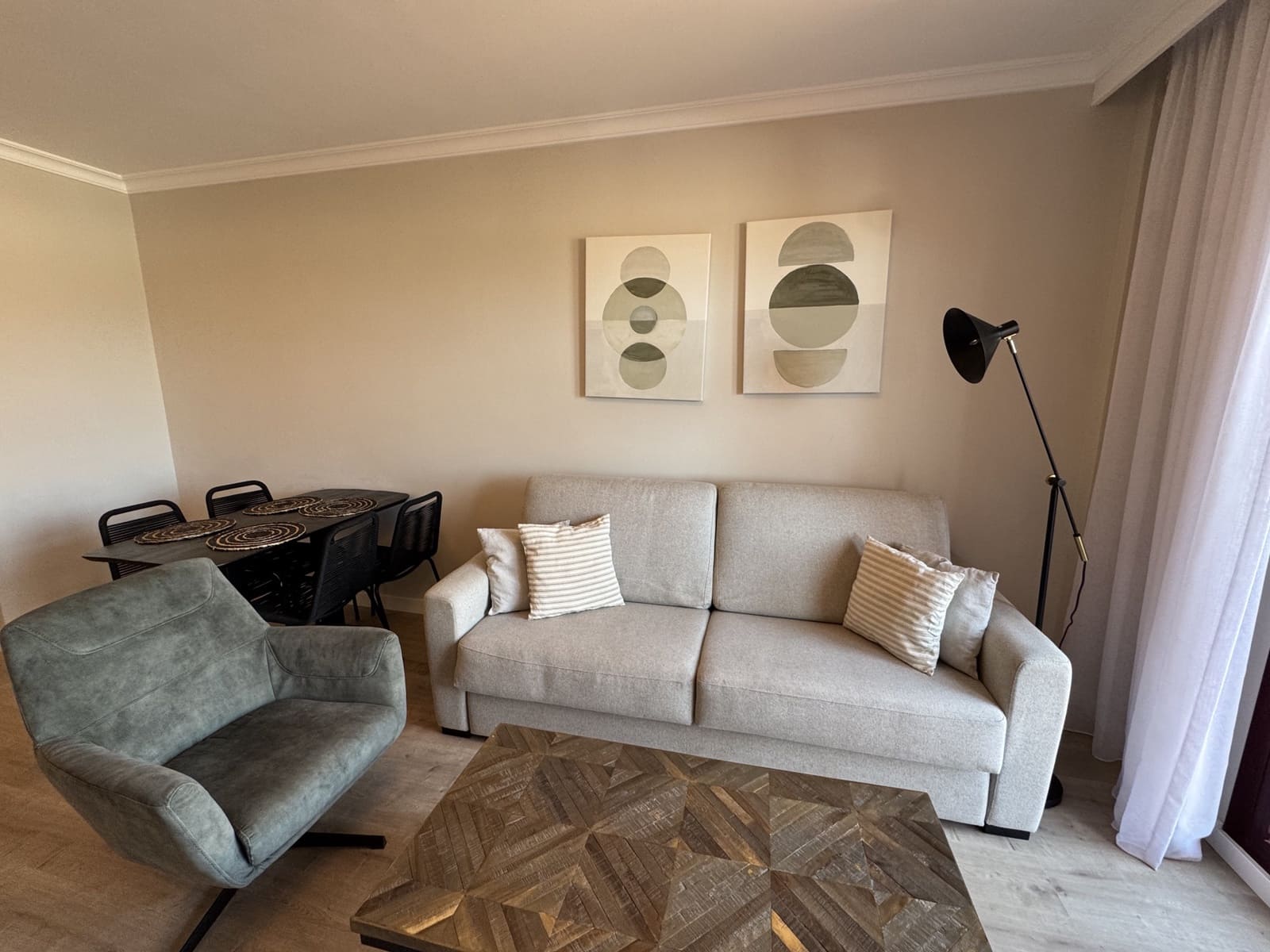 3 soverom Penthouse til salgs i El Paraiso med svømmebasseng garasje - € 425 000 (Ref: 10157509)