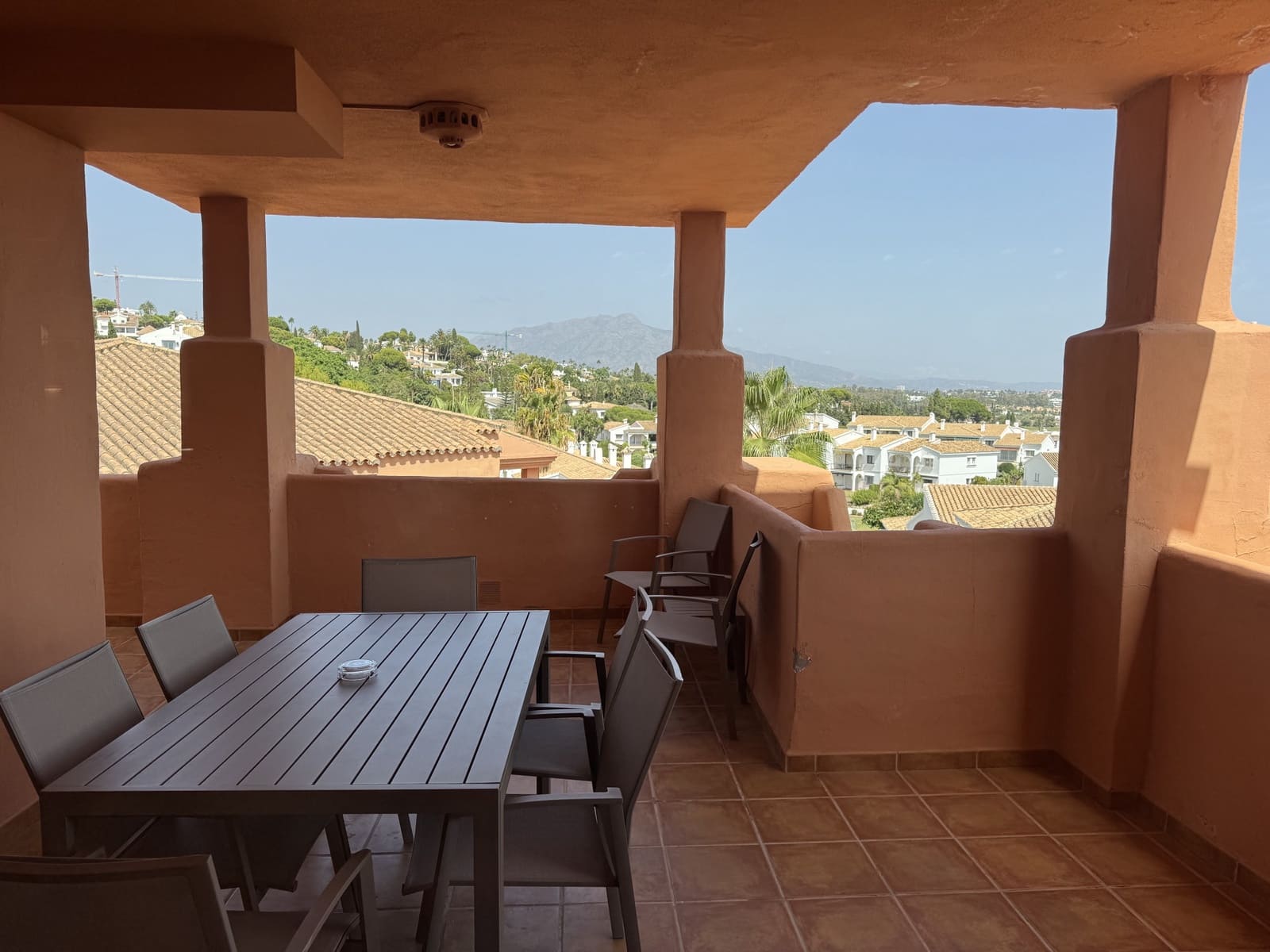 3 soverom Penthouse til salgs i El Paraiso med svømmebasseng garasje - € 425 000 (Ref: 10157509)
