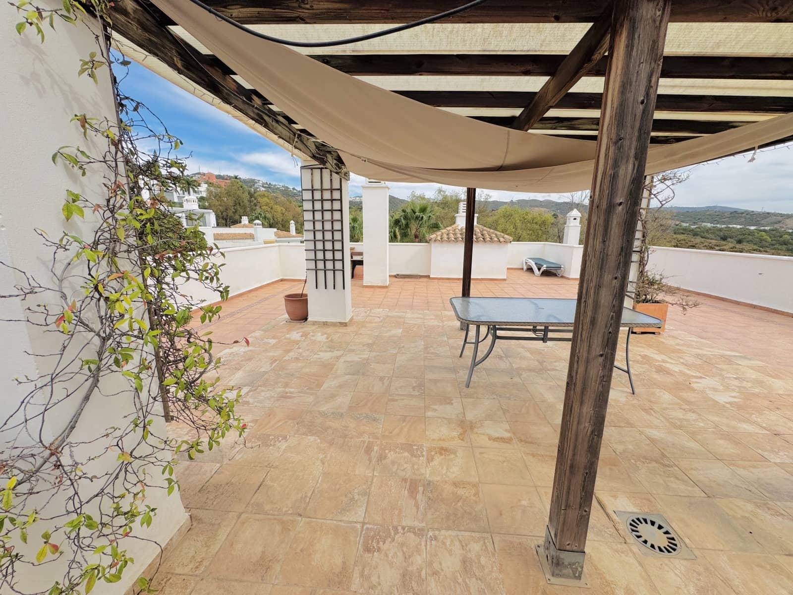 3 quarto Penthouse para venda em Marbella com piscina garagem - 575 000 € (Ref: 10157510)