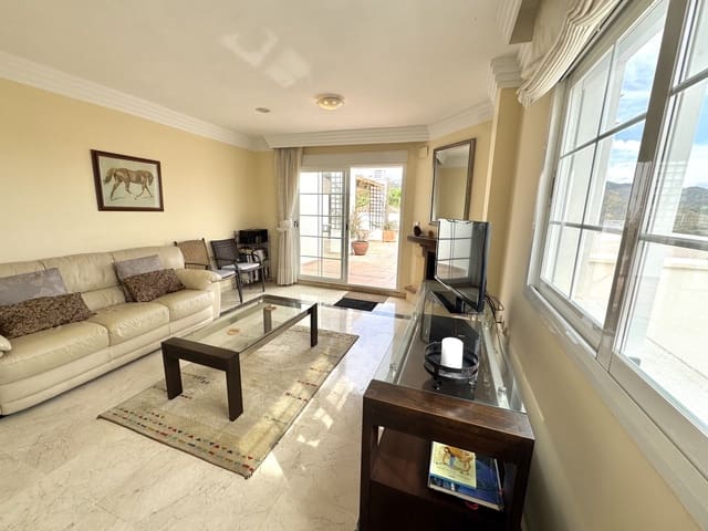 3 quarto Penthouse para venda em Marbella com piscina garagem - 575 000 € (Ref: 10157510)