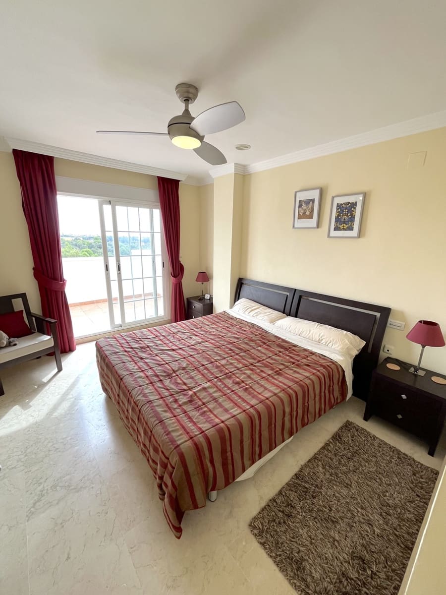 3 quarto Penthouse para venda em Marbella com piscina garagem - 575 000 € (Ref: 10157510)