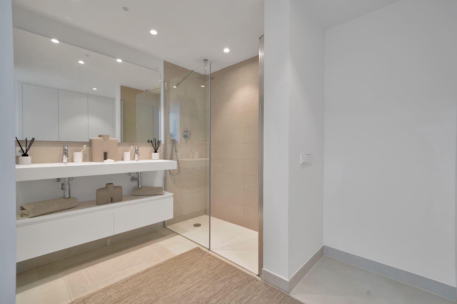 2 soveværelse Lejlighed til salg i Fuengirola med swimmingpool garage - € 699.000 (Ref: 10161153)