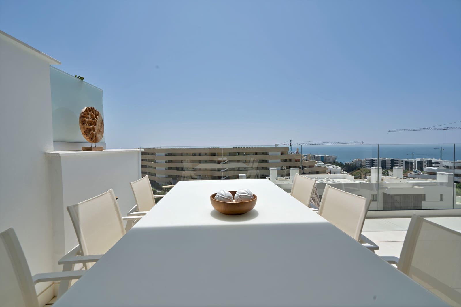 2 soveværelse Lejlighed til salg i Fuengirola med swimmingpool garage - € 699.000 (Ref: 10161153)