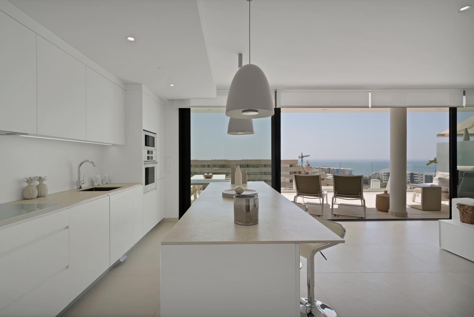 2 soveværelse Lejlighed til salg i Fuengirola med swimmingpool garage - € 699.000 (Ref: 10161153)