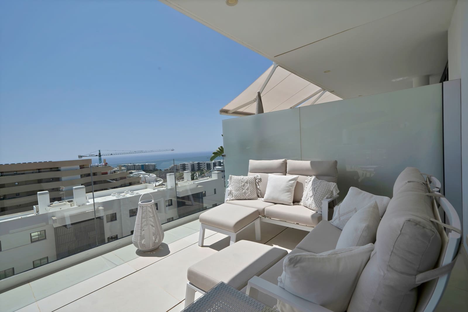 2 soveværelse Lejlighed til salg i Fuengirola med swimmingpool garage - € 699.000 (Ref: 10161153)