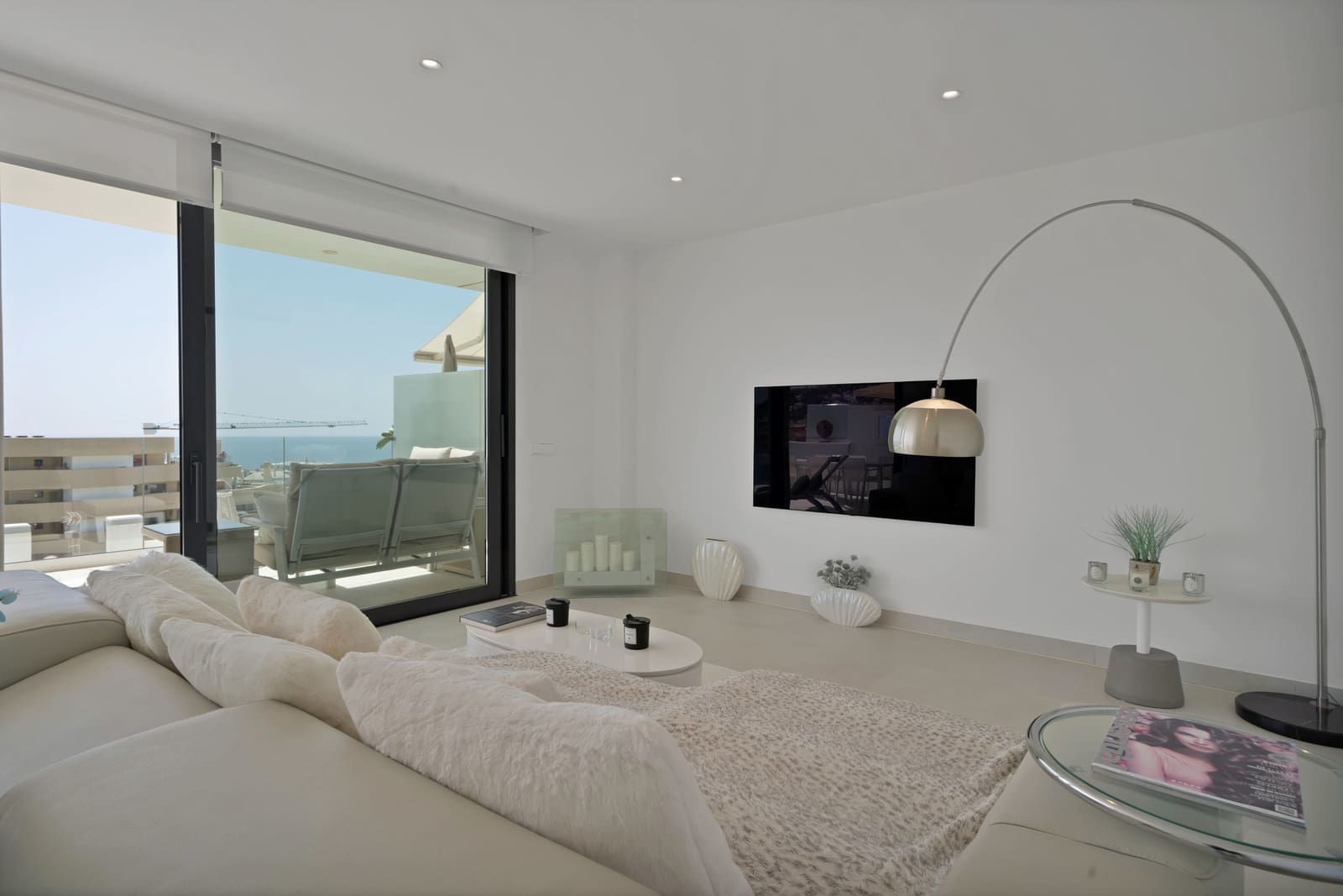2 soveværelse Lejlighed til salg i Fuengirola med swimmingpool garage - € 699.000 (Ref: 10161153)