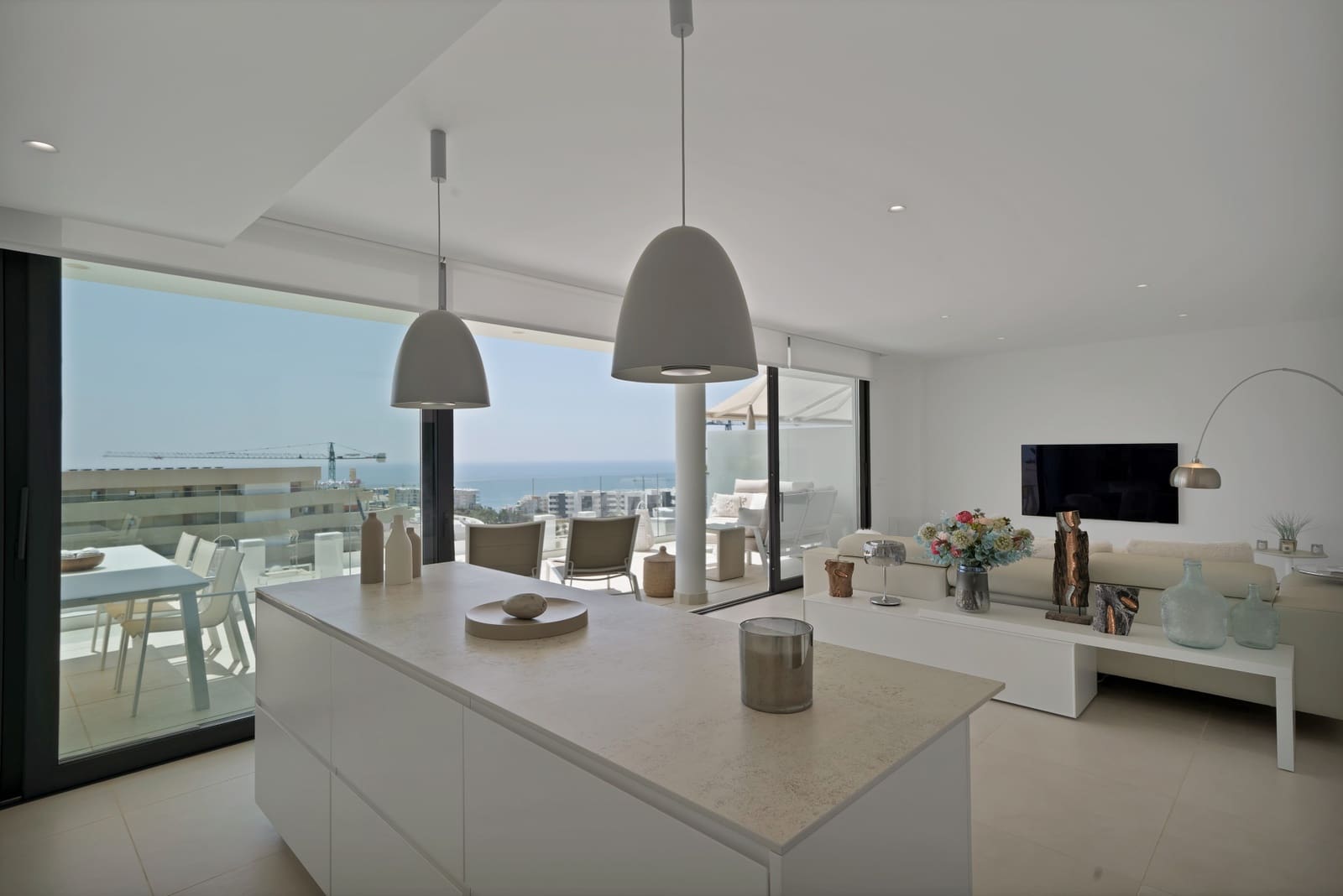 2 soveværelse Lejlighed til salg i Fuengirola med swimmingpool garage - € 699.000 (Ref: 10161153)