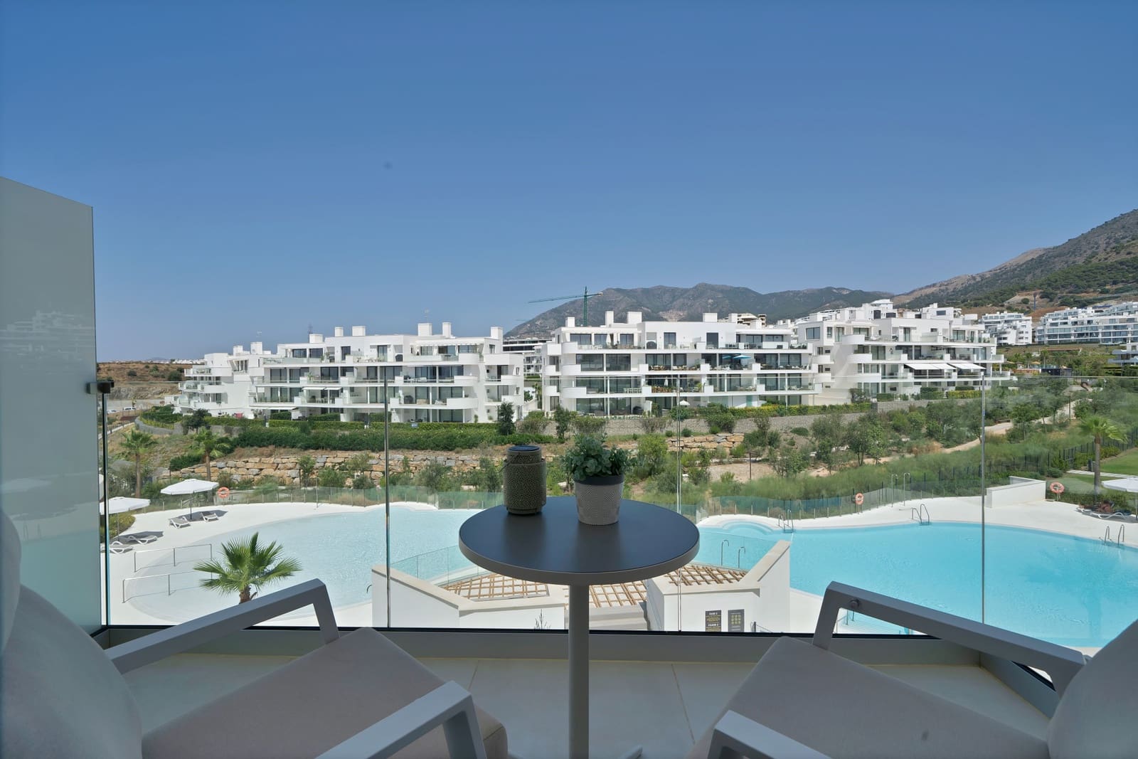 2 soveværelse Lejlighed til salg i Fuengirola med swimmingpool garage - € 699.000 (Ref: 10161153)