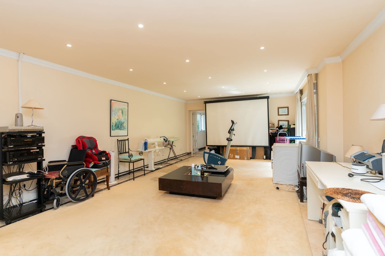 6 bedroom Villa for sale in Guadalmina with pool garage - € 3,400,000 (Ref: 10161154)