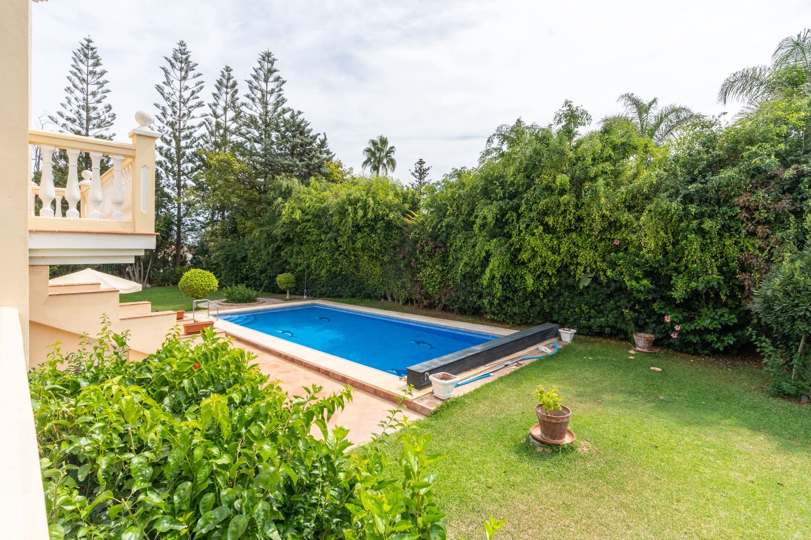 6 bedroom Villa for sale in Guadalmina with pool garage - € 3,400,000 (Ref: 10161154)