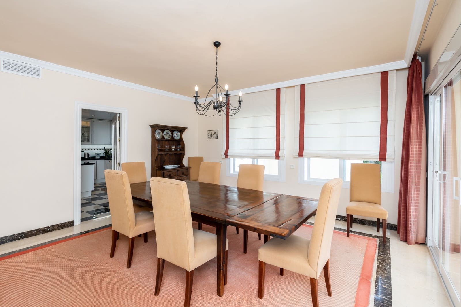 6 bedroom Villa for sale in Guadalmina with pool garage - € 3,400,000 (Ref: 10161154)