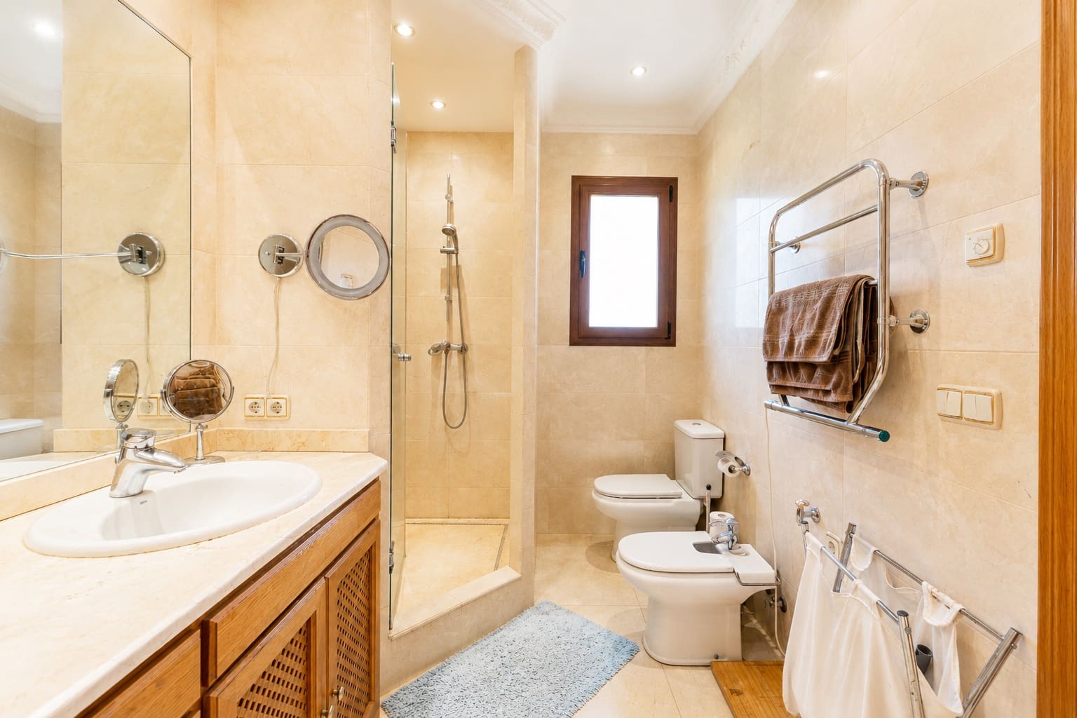 5 bedroom Villa for sale in La Quinta with pool garage - € 2,400,000 (Ref: 10164765)