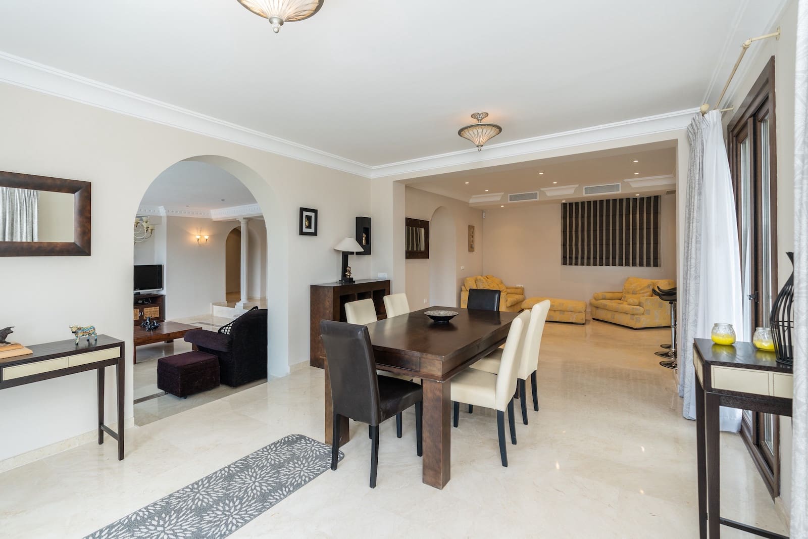 6 sovrum Villa till salu i Benahavis med pool garage - 2 475 000 € (Ref: 10166270)