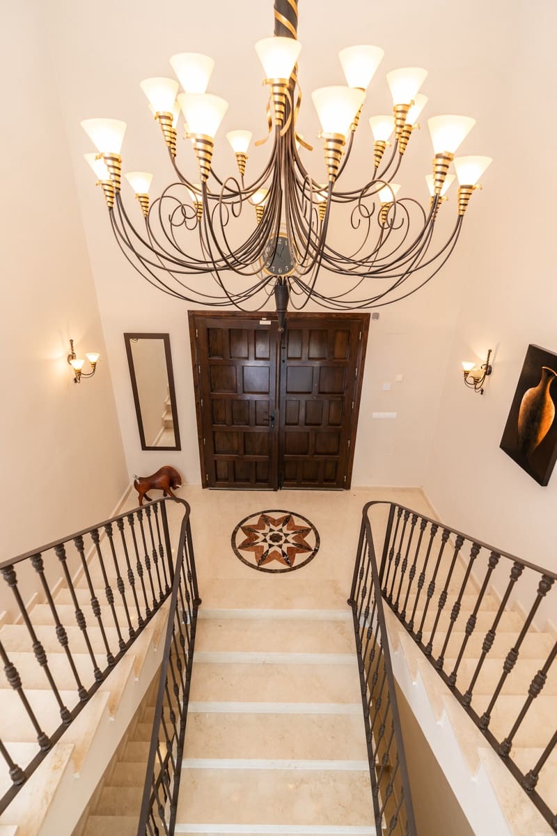 6 sovrum Villa till salu i Benahavis med pool garage - 2 475 000 € (Ref: 10166270)