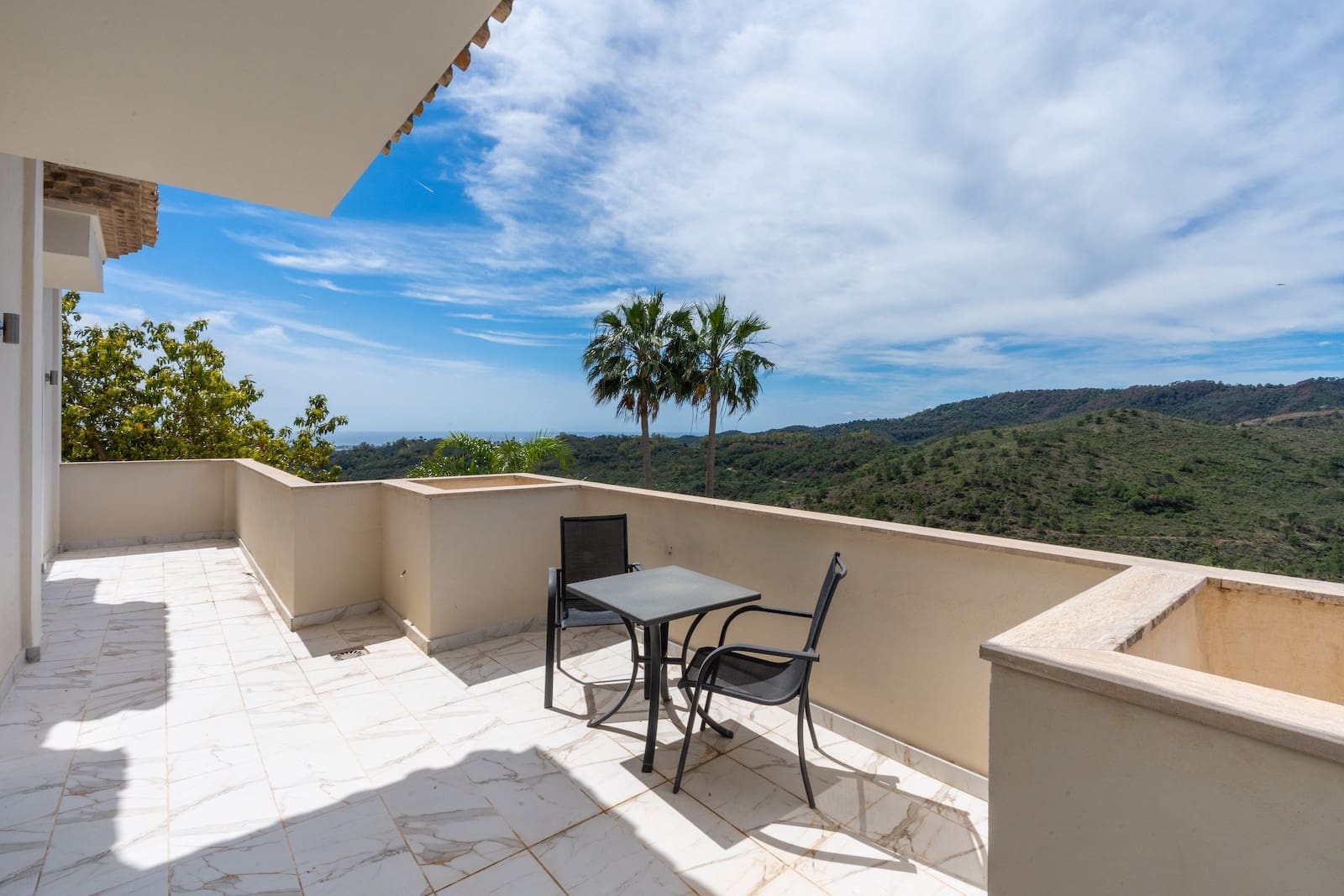 6 sovrum Villa till salu i Benahavis med pool garage - 2 475 000 € (Ref: 10166270)