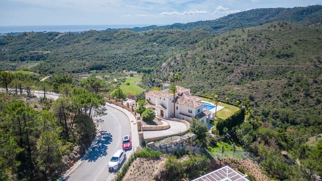 6 sovrum Villa till salu i Montemayor - Marbella Club, Benahavís med pool garage - 2 475 000 € (Ref: 10166270)