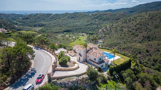 6 sovrum Villa till salu i Montemayor - Marbella Club, Benahavís med pool garage - 2 475 000 € (Ref: 10166270)