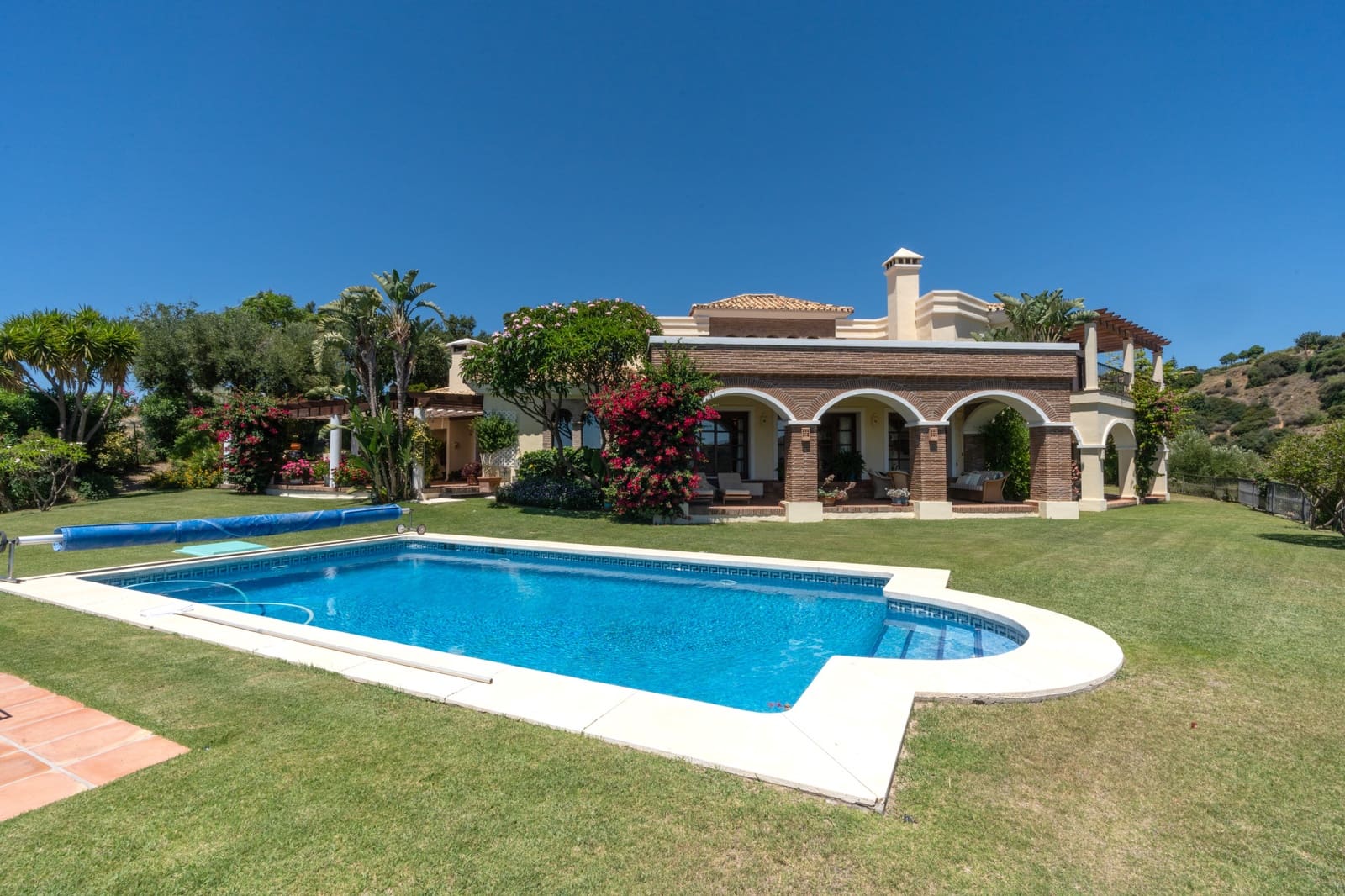 3 chambre Villa/Maison à vendre à Benahavis avec piscine garage - 1 950 000 € (Ref: 10166271)