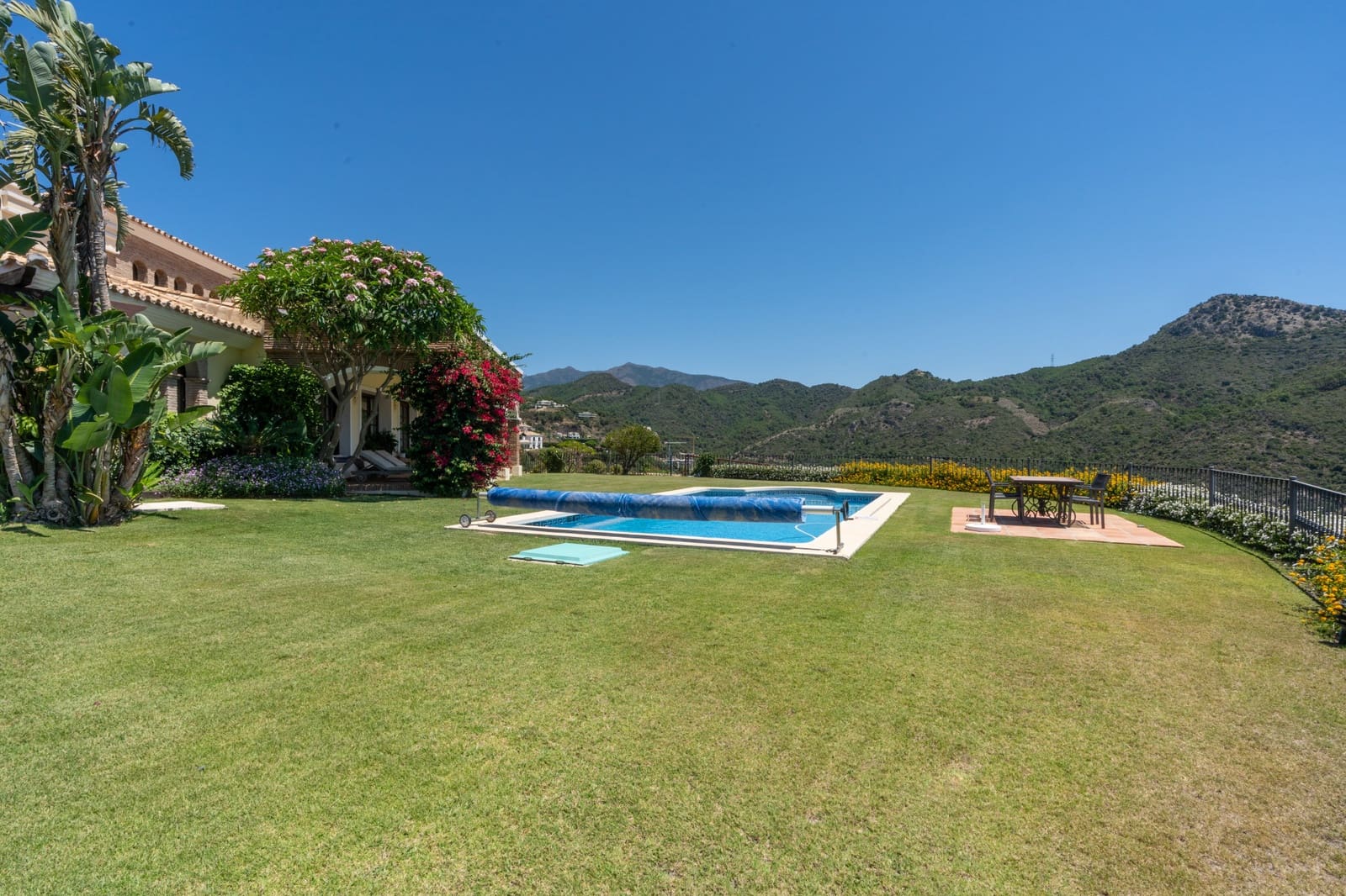 3 chambre Villa/Maison à vendre à Benahavis avec piscine garage - 1 950 000 € (Ref: 10166271)