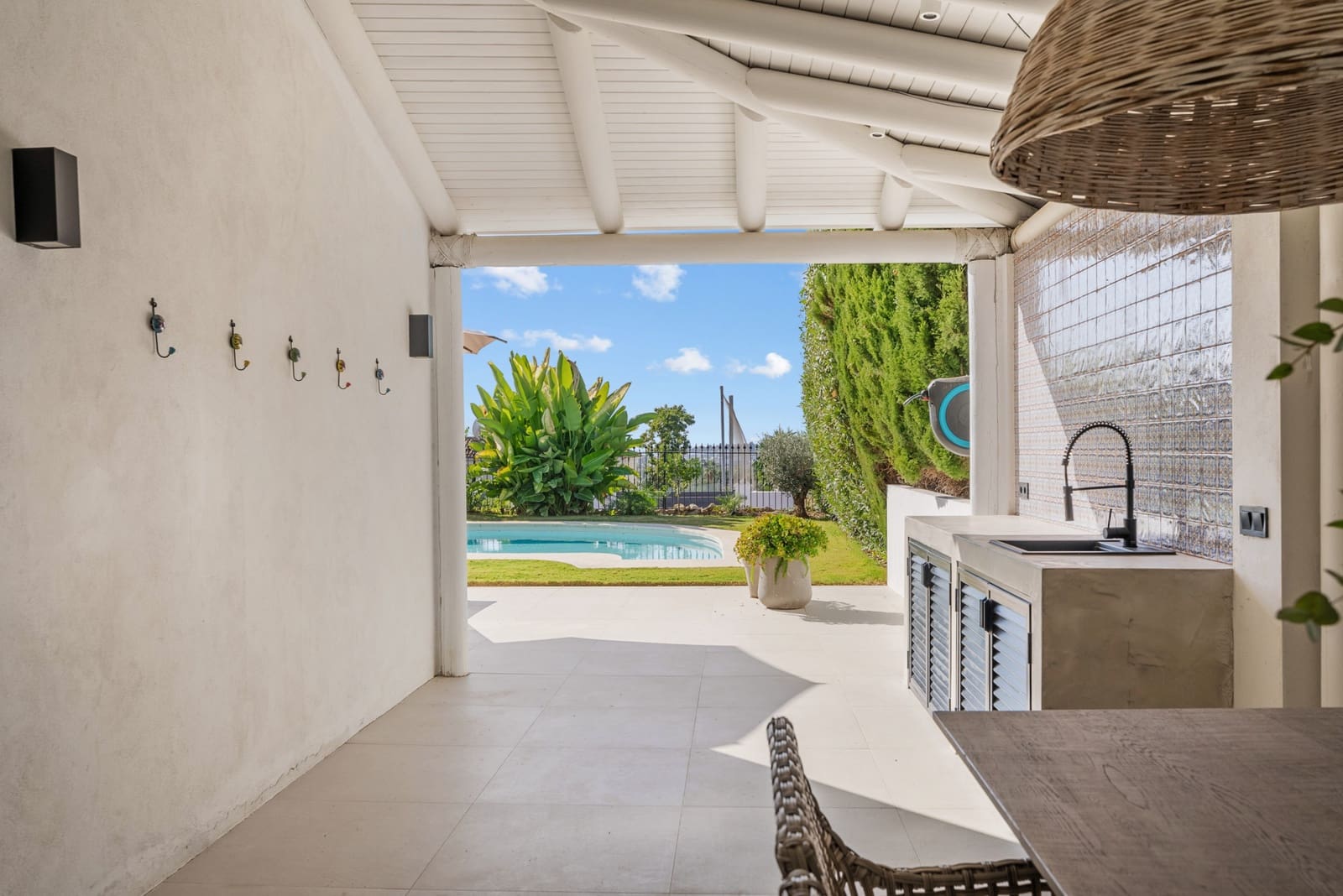 4 Zimmer Villa zu verkaufen in Marbella mit Pool Garage - 2.895.000 € (Ref: 9860504)
