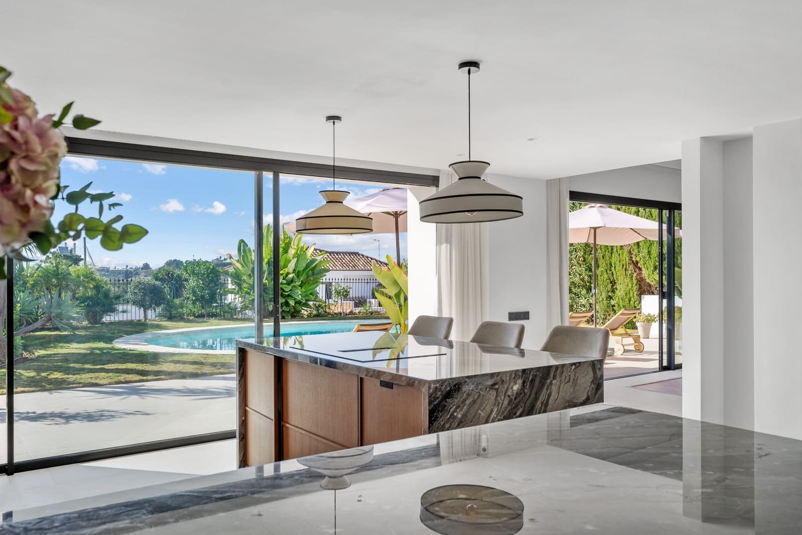 4 Zimmer Villa zu verkaufen in Marbella mit Pool Garage - 2.895.000 € (Ref: 9860504)