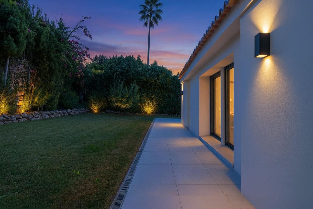 4 Zimmer Villa zu verkaufen in Marbella mit Pool Garage - 2.895.000 € (Ref: 9860504)