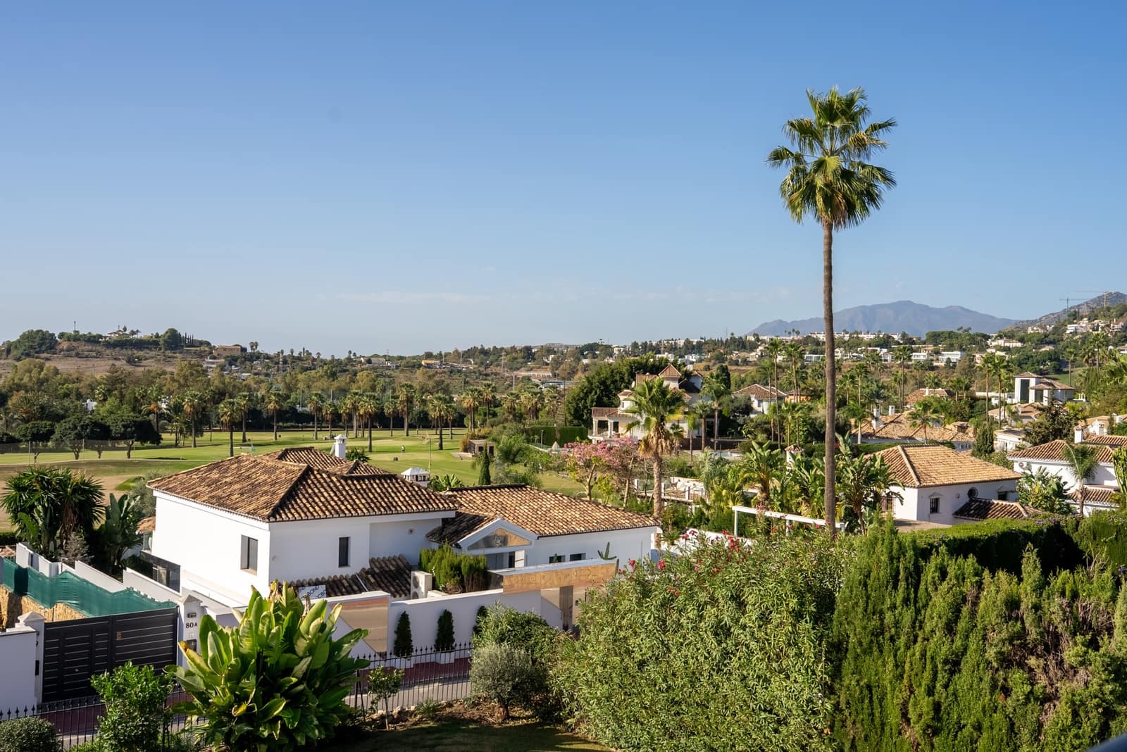 4 Zimmer Villa zu verkaufen in Marbella mit Pool Garage - 2.895.000 € (Ref: 9860504)