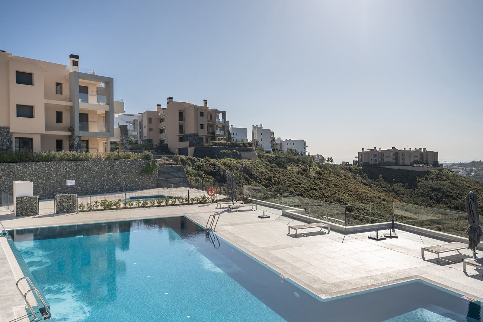 3 chambre Appartement à vendre à Benahavis avec piscine garage - 1 290 000 € (Ref: 9860505)