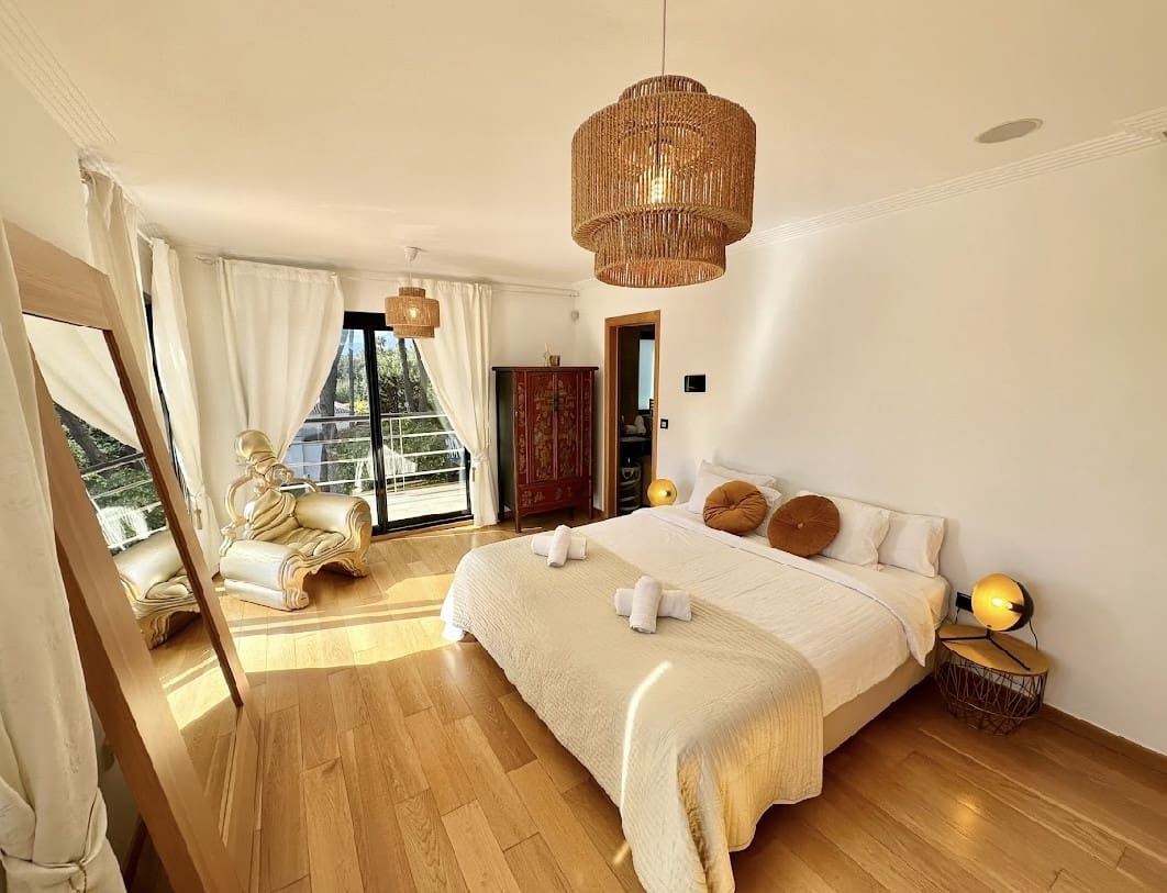 8 soveværelse Villa til salg i Marbella med swimmingpool garage - € 4.750.000 (Ref: 9860508)