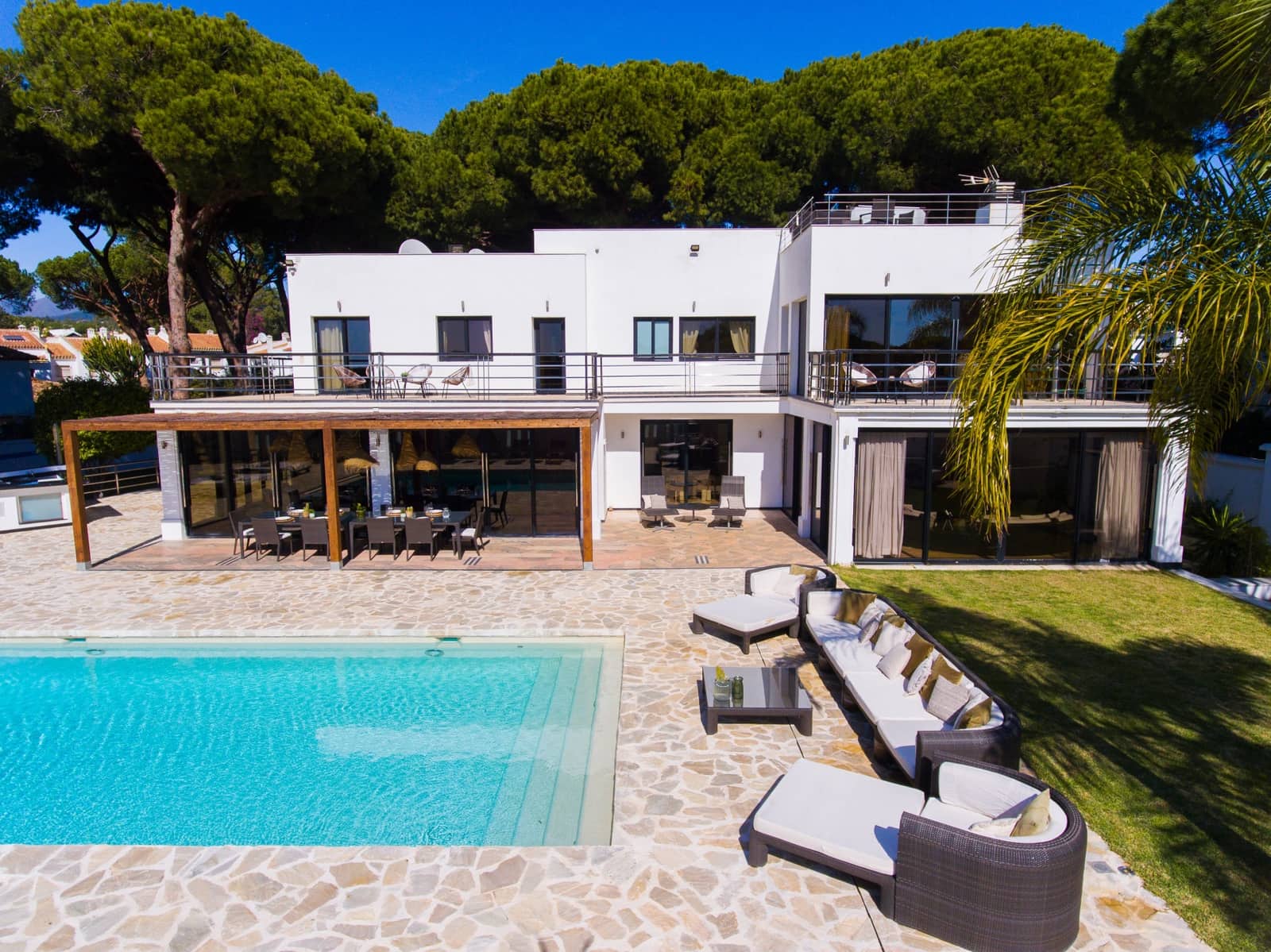 8 soveværelse Villa til salg i Marbella med swimmingpool garage - € 4.750.000 (Ref: 9860508)