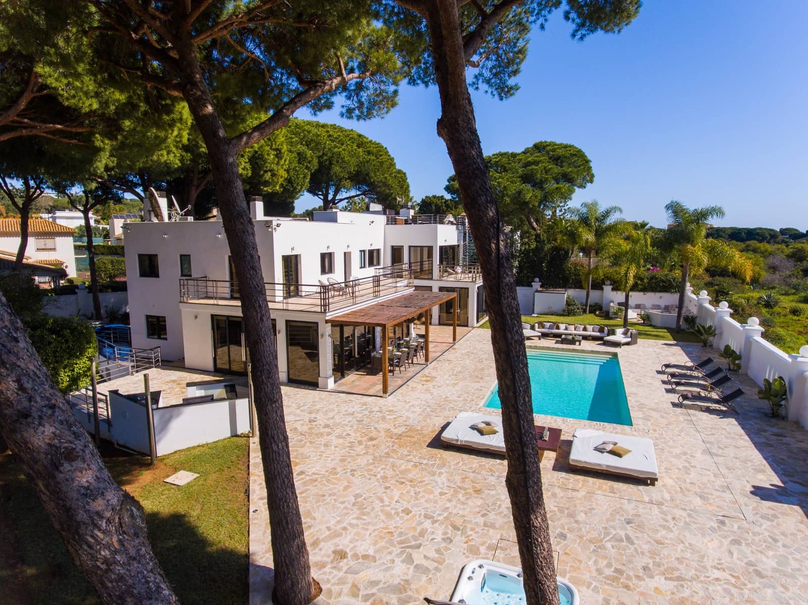 8 soveværelse Villa til salg i Marbella med swimmingpool garage - € 4.750.000 (Ref: 9860508)