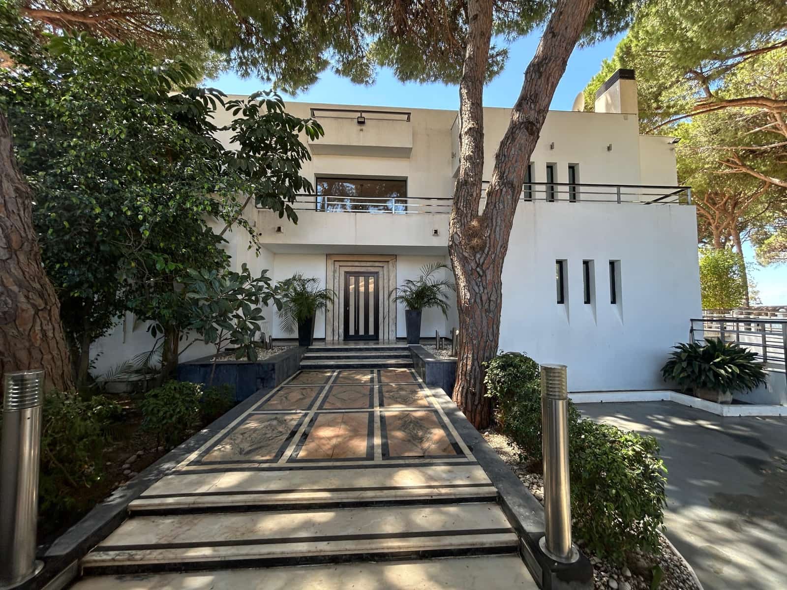8 soveværelse Villa til salg i Marbella med swimmingpool garage - € 4.750.000 (Ref: 9860508)