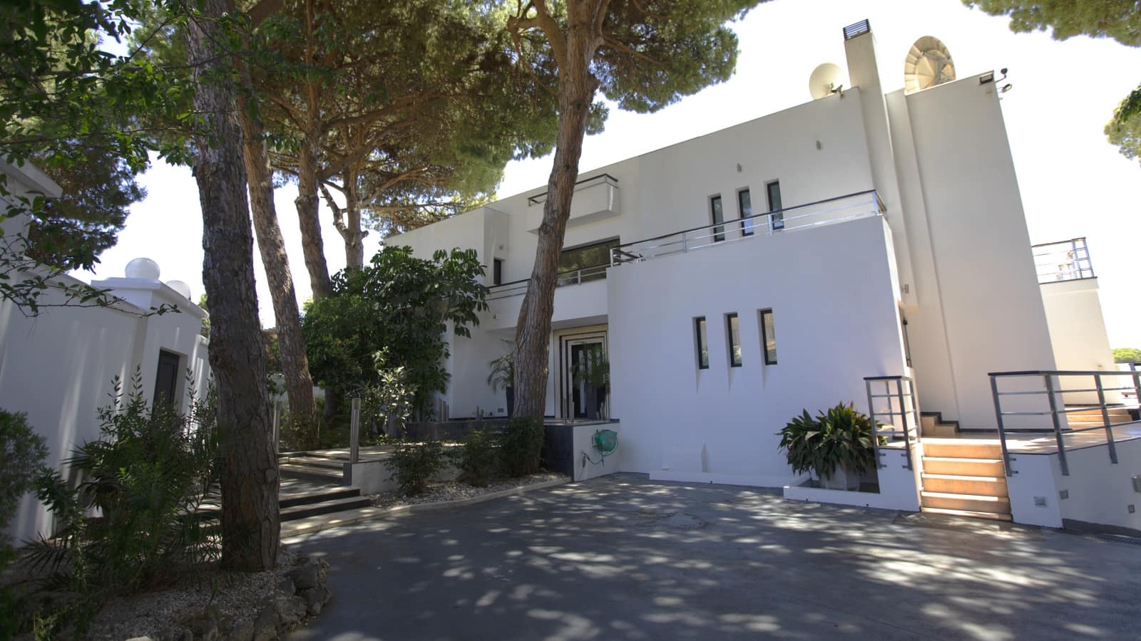 8 soveværelse Villa til salg i Marbella med swimmingpool garage - € 4.750.000 (Ref: 9860508)