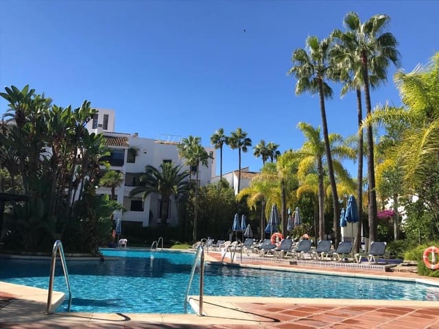 2 soverom Leilighet til salgs i Romana Playa, Marbella med svømmebasseng garasje - € 499 000 (Ref: 9860511)