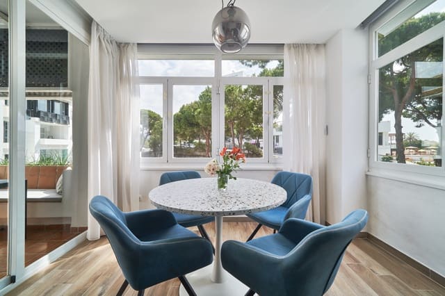 2 soverom Leilighet til salgs i Romana Playa, Marbella med svømmebasseng garasje - € 499 000 (Ref: 9860511)