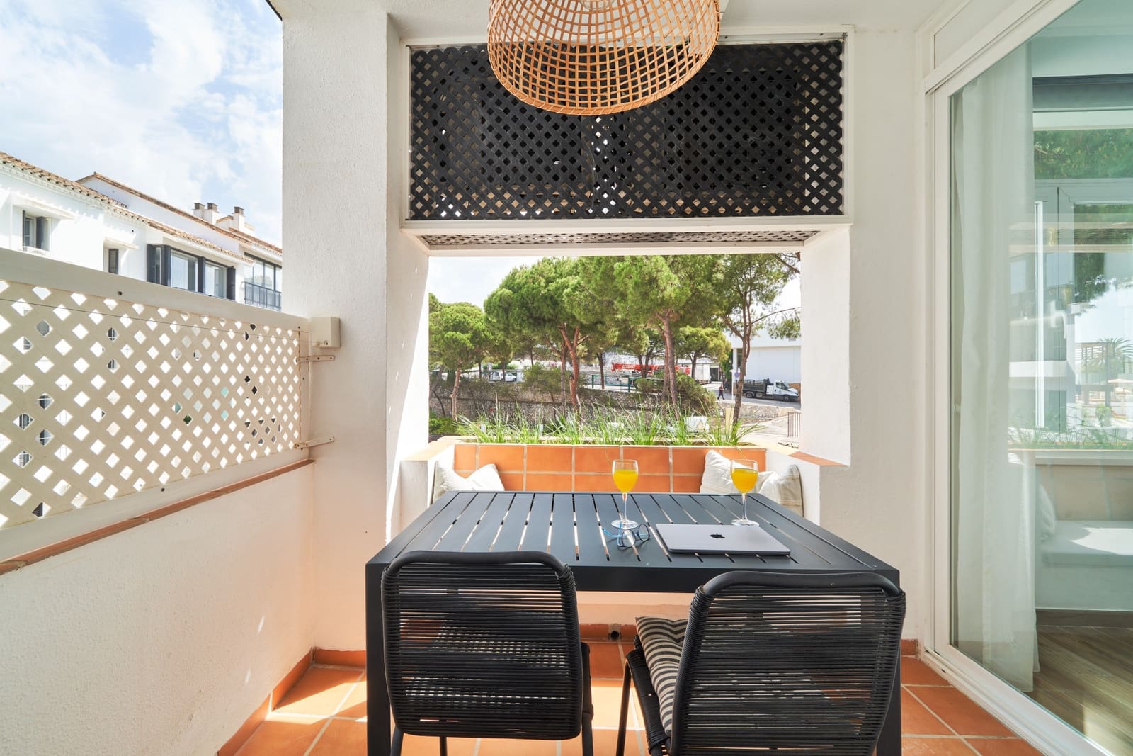 2 soverom Leilighet til salgs i Marbella med svømmebasseng garasje - € 499 000 (Ref: 9860511)