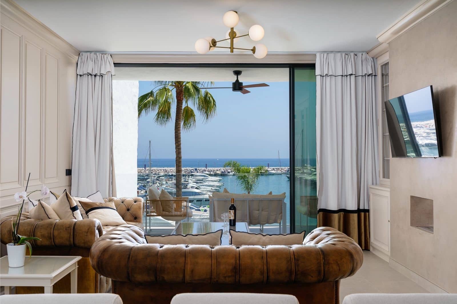 2 soveværelse Lejlighed til salg i Puerto Banus med garage - € 1.650.000 (Ref: 9860512)