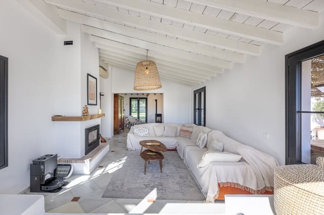 4 slaapkamer Villa te koop in Guadalmina Alta, Marbella met zwembad garage - € 1.650.000 (Ref: 9860514)
