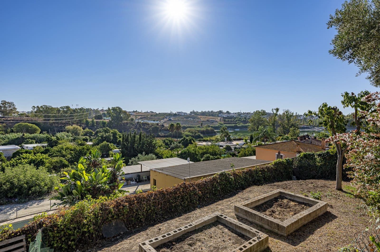 4 slaapkamer Villa te koop in San Pedro de Alcantara met zwembad garage - € 1.650.000 (Ref: 9860514)