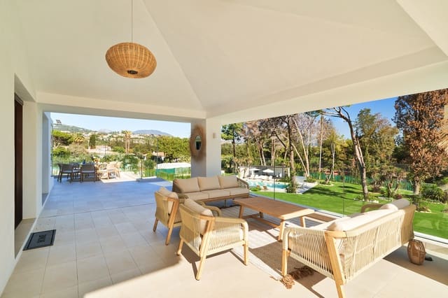 6 soverom Villa til salgs i Guadalmina Alta, Marbella med svømmebasseng garasje - € 3 995 000 (Ref: 9860517)