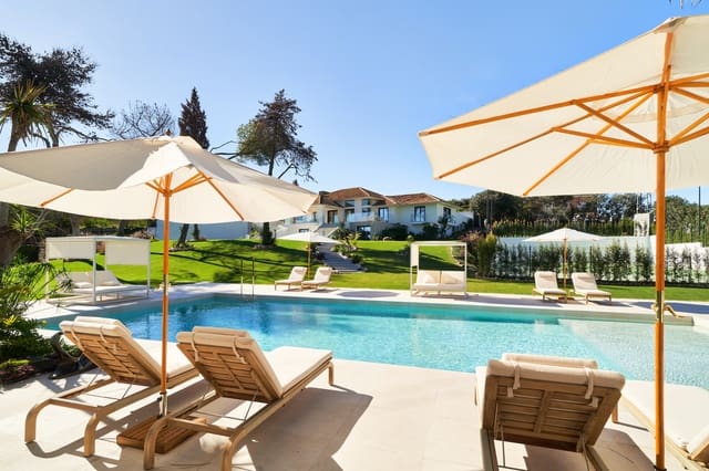 6 makuuhuone Huvila myytävänä paikassa Guadalmina Alta, Marbella mukana uima-altaan 
autotalli - 3 995 000 € (Ref: 9860517)