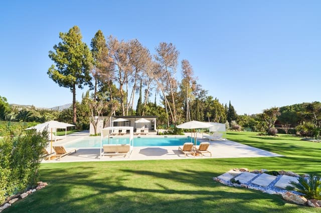 6 makuuhuone Huvila myytävänä paikassa Guadalmina Alta, Marbella mukana uima-altaan 
autotalli - 3 995 000 € (Ref: 9860517)