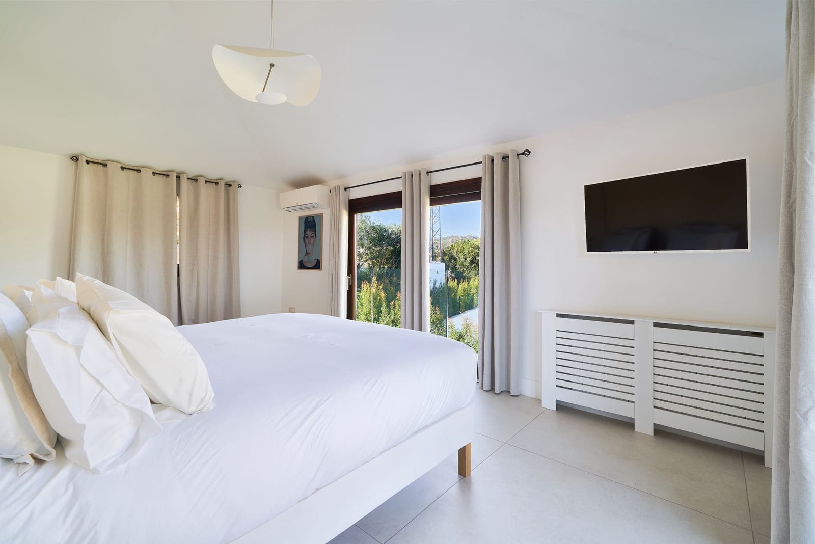 6 bedroom Villa for sale in San Pedro de Alcantara with pool garage - € 3,995,000 (Ref: 9860517)