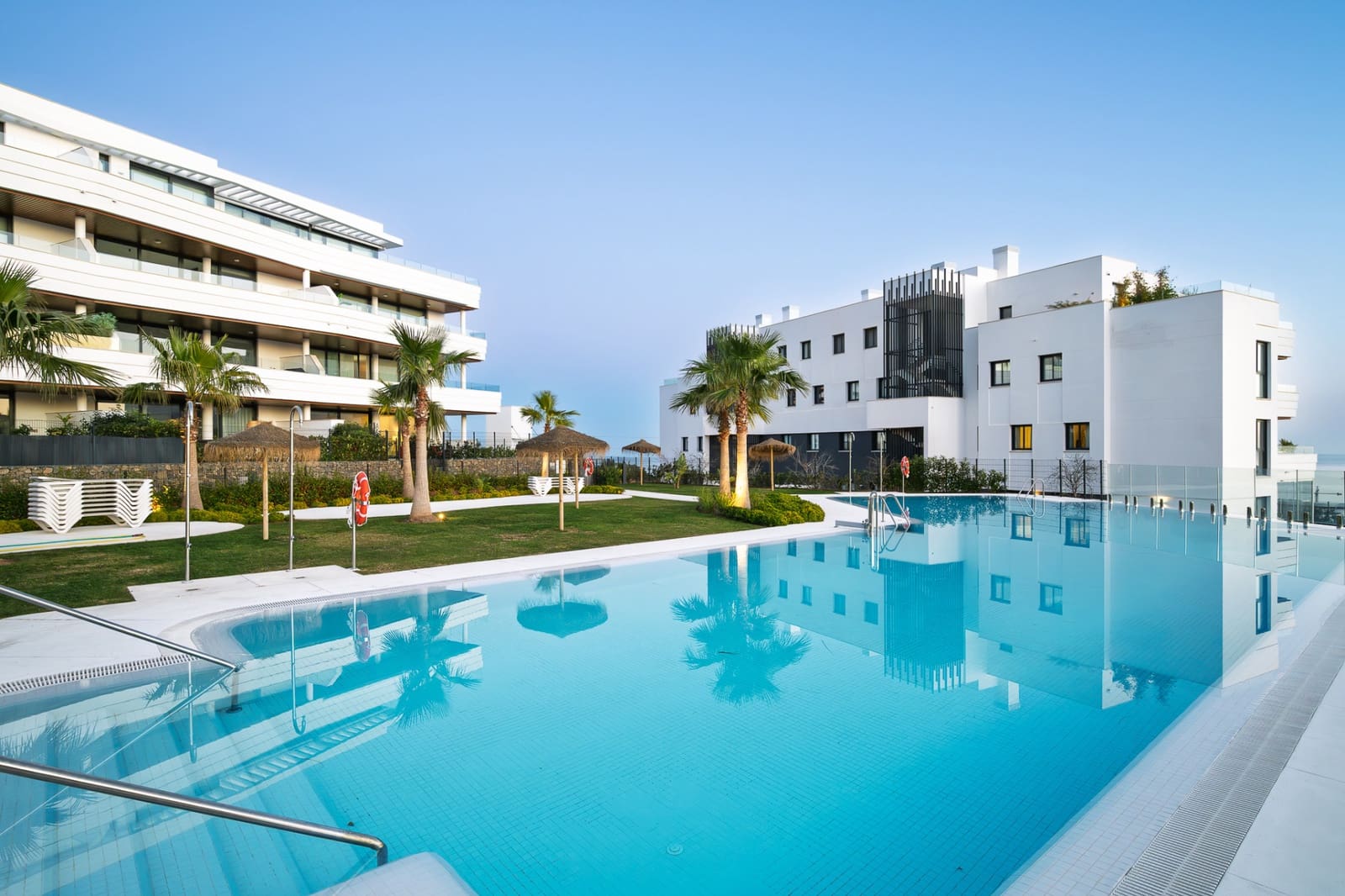 3 slaapkamer Appartement te koop in Fuengirola met zwembad garage - € 795.000 (Ref: 9860539)