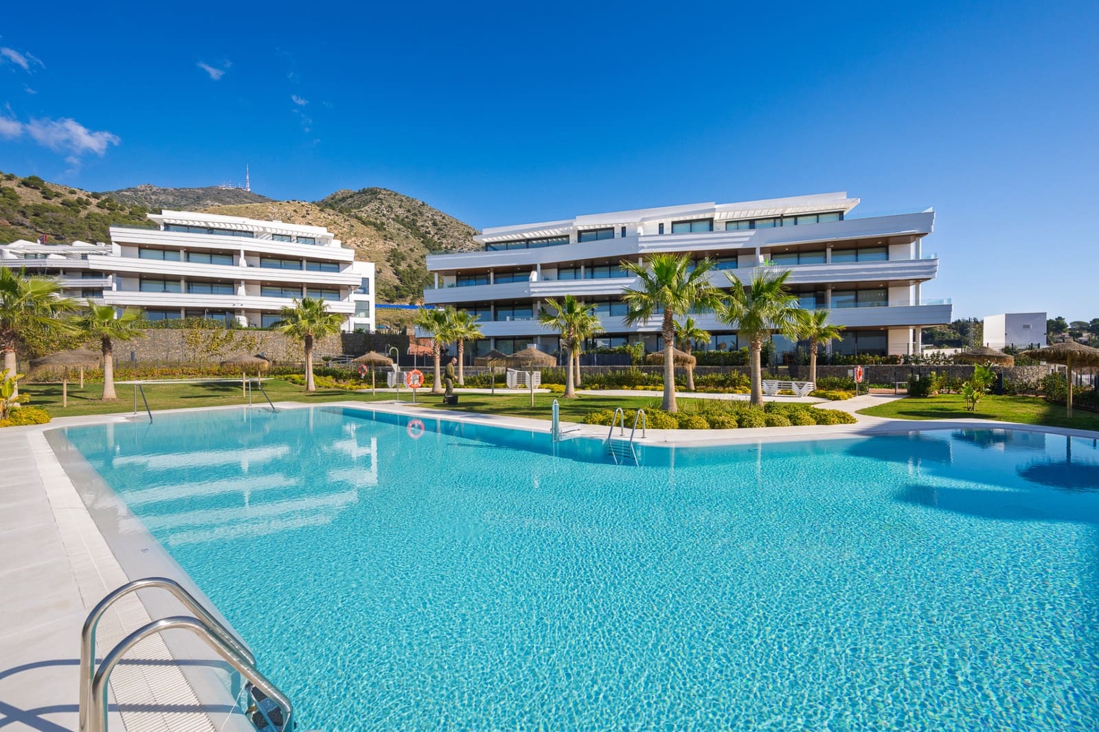 3 slaapkamer Appartement te koop in Fuengirola met zwembad garage - € 795.000 (Ref: 9860539)