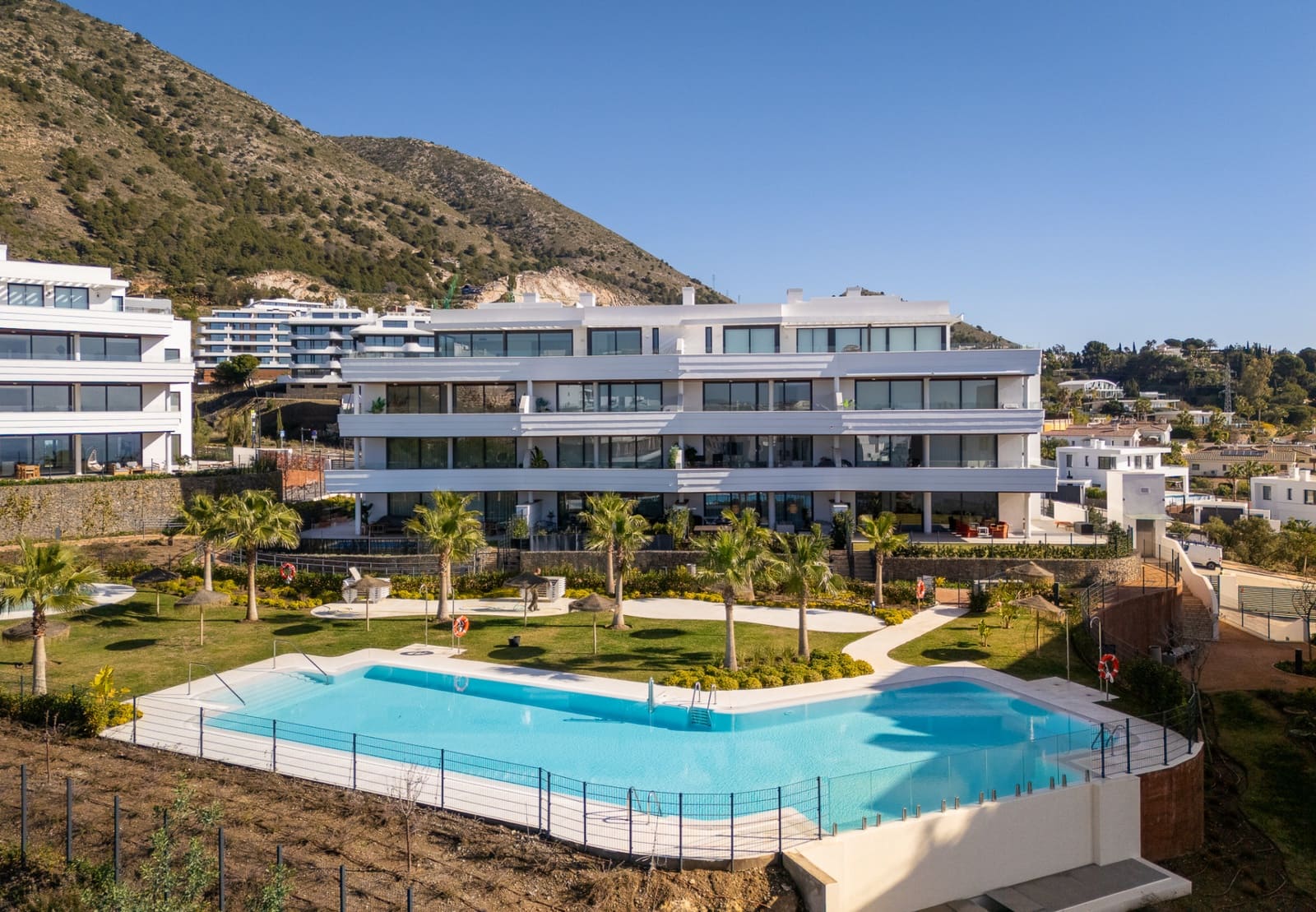 3 slaapkamer Appartement te koop in Fuengirola met zwembad garage - € 795.000 (Ref: 9860539)