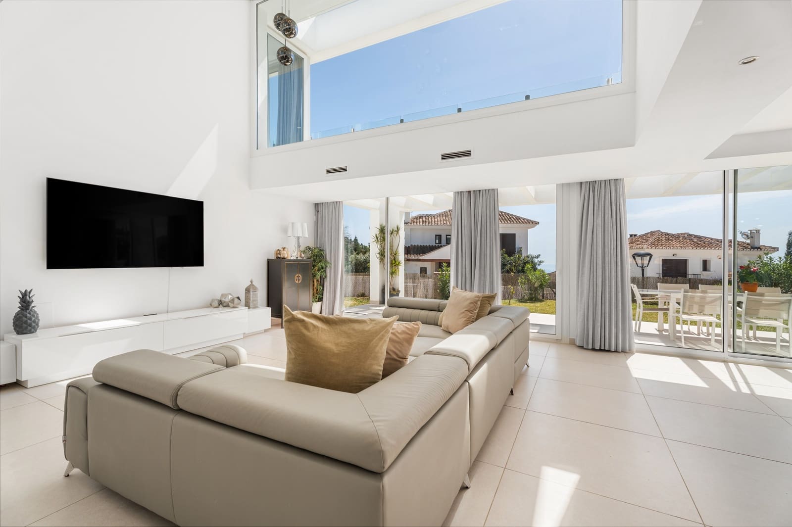 Chalet de 4 habitaciones en Mijas en venta con piscina garaje - 1.450.000 € (Ref: 9860541)